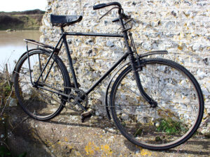 LOT 36 1946/1947 BSA ‘WARTIME FINISH’ ROADSTER