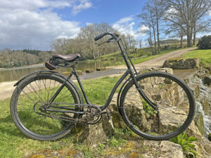 LOT 84 1895 ROVER LADIES PNEUMATIC SAFETY