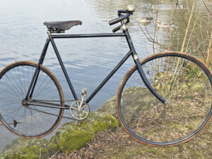 LOT 81 1899 IMPERIAL ROVER ROAD RACER 