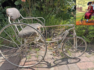 LOT 25 1910 GENDRON TILLER & TREADLE TRICYCLE
