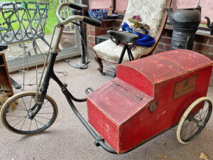 LOT 05 1928 TRIANG FAIRYCYCLE WITH ROYAL MAIL SIDECAR