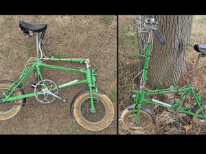 LOT 23. 1966 'BOOTIE CYCLE' FOLDING BICYCLE